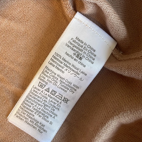 New tags, J.Crew, Marino, Wall, tan blush color, size large sweater - Picture 3 of 3
